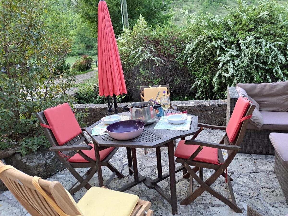 Le Moulin Des Cavaliers Bed & Breakfast La Rouquette Eksteriør bilde